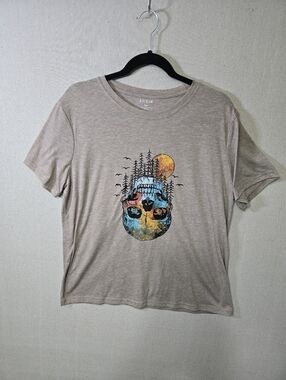 SHEIN Beige Short-Sleeve Tee with Colorful Skull Sunset Graphic